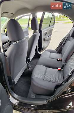 Хэтчбек Nissan March 2013 в 