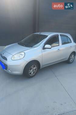 Хэтчбек Nissan March 2012 в Киеве
