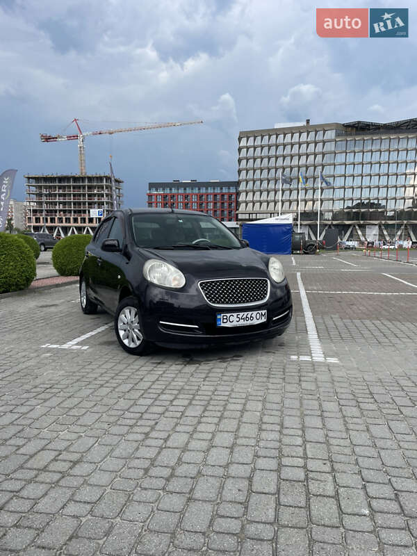 Nissan March 2010