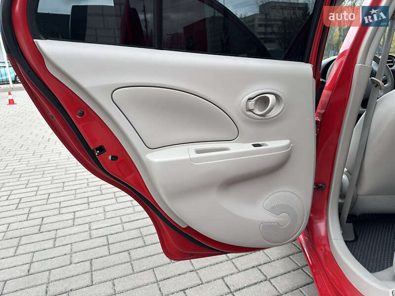 Хетчбек Nissan March 2010 в Житомирі