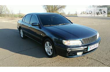 Седан Nissan Maxima 1996 в Первомайске