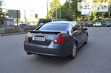 Седан Nissan Maxima 2008 в Киеве