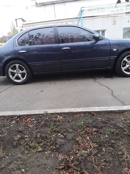 Седан Nissan Maxima 1996 в Кривому Розі