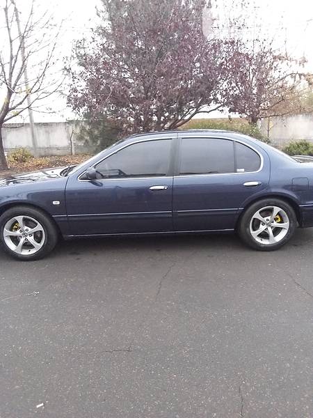 Седан Nissan Maxima 1996 в Кривому Розі