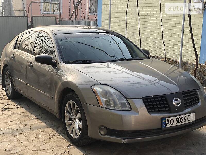 Седан Nissan Maxima 2003 в Мукачевому