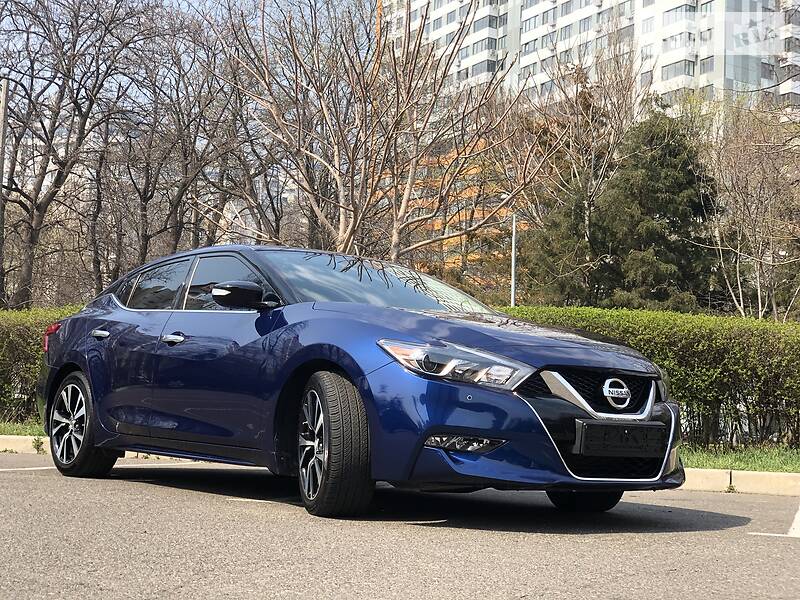 Седан Nissan Maxima 2018 в Одесі