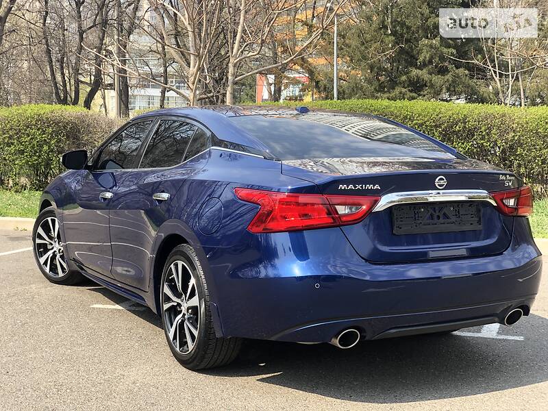 Седан Nissan Maxima 2018 в Одесі