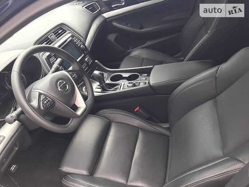 Седан Nissan Maxima 2018 в Одесі