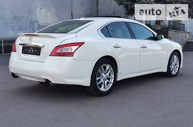 Nissan Maxima 2010 Nissan Maxima 2010