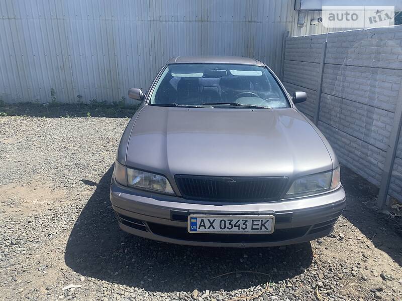 Седан Nissan Maxima 1997 в Харкові