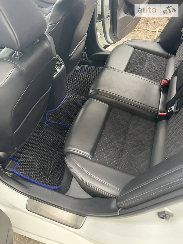 Седан Nissan Maxima 2017 в Киеве фото 7 Седан Nissan Maxima 2017 в Киеве