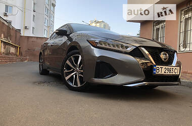 Nissan Maxima 2019