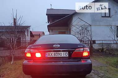 Седан Nissan Maxima 2000 в Львове