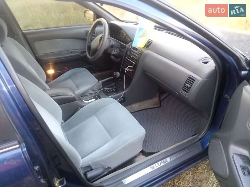 Седан Nissan Maxima 1996 в Каменском фото 8 Седан Nissan Maxima 1996 в Каменском