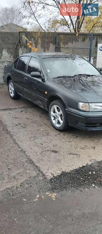 Седан Nissan Maxima 1997 в Дніпрі фото 3 Седан Nissan Maxima 1997 в Дніпрі
