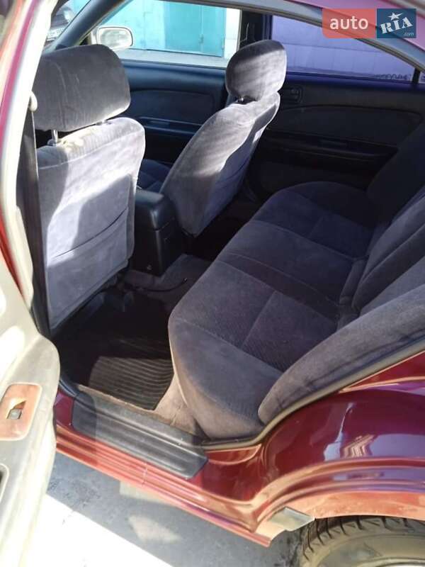 Седан Nissan Maxima 1995 в Сараті фото 5 Седан Nissan Maxima 1995 в Сараті