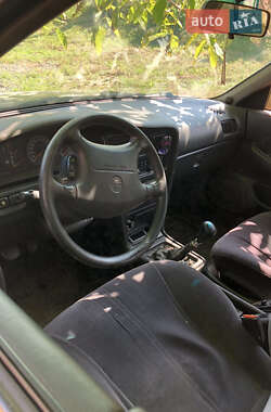 Седан Nissan Maxima 1994 в Хусті