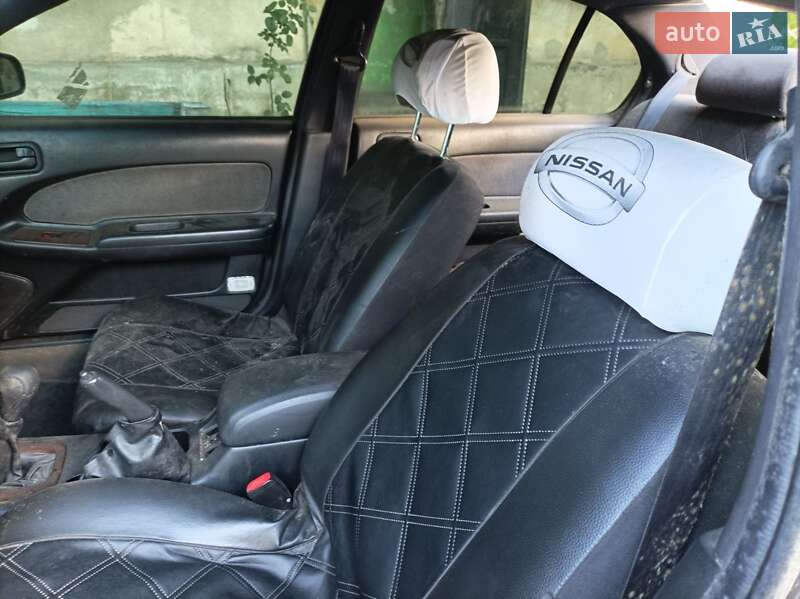 Седан Nissan Maxima 1997 в Запоріжжі