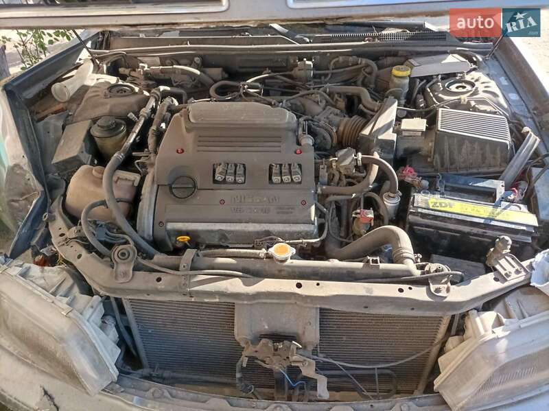 Седан Nissan Maxima 1997 в Запоріжжі