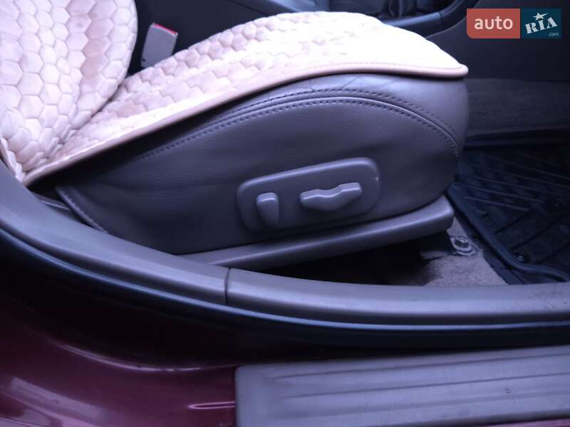 Седан Nissan Maxima 2000 в Білій Церкві
