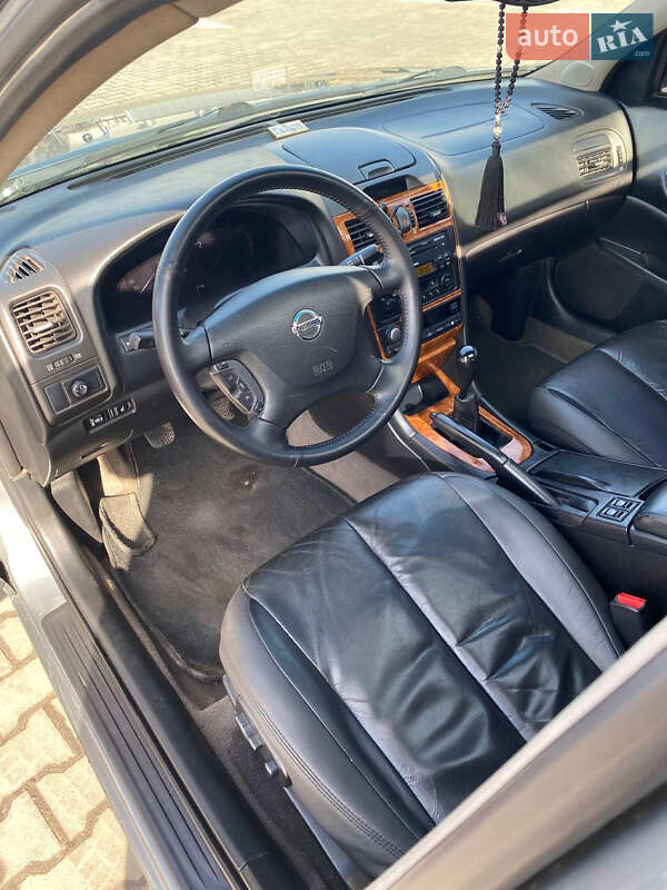 Седан Nissan Maxima 2005 в Павлограде