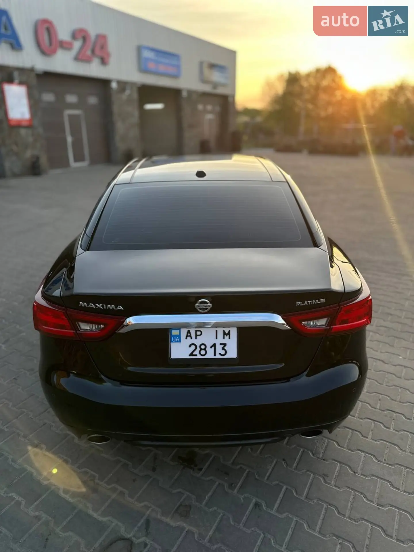 2017 Nissan Maxima - мініатюра 12