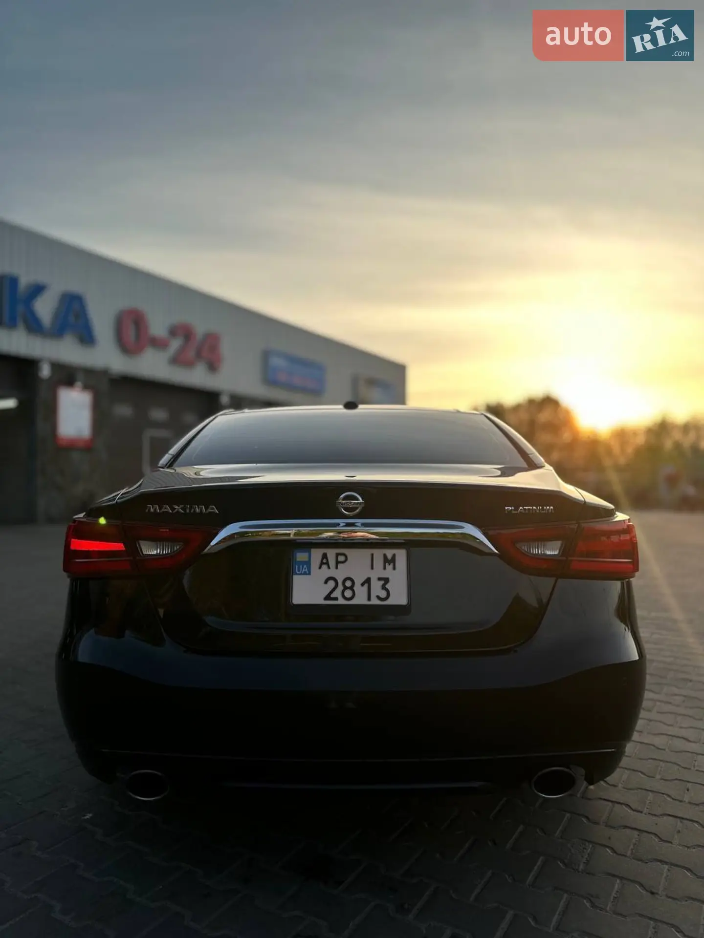 2017 Nissan Maxima - мініатюра 10
