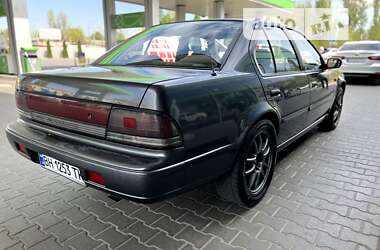 Седан Nissan Maxima 1989 в Одесі