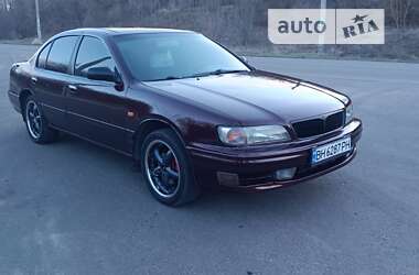 Седан Nissan Maxima 1997 в Измаиле