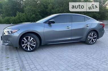 Седан Nissan Maxima 2017 в Павлограде