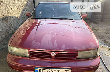 Седан Nissan Maxima 1992 в Запоріжжі