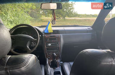 Седан Nissan Maxima 1998 в Балті