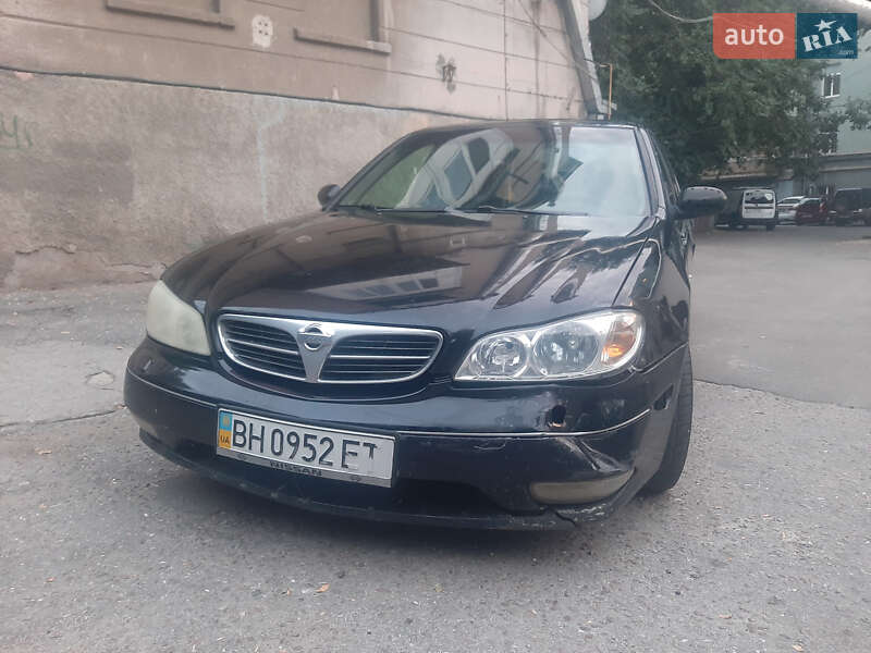 Nissan Maxima 2000