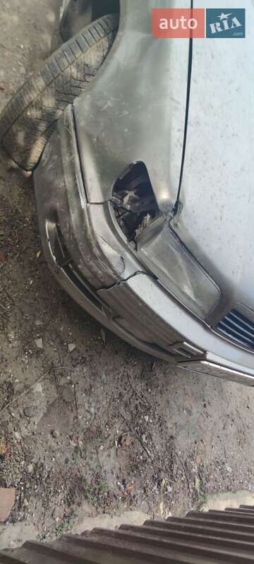 Седан Nissan Maxima 1998 в Килии фото 2 Седан Nissan Maxima 1998 в Килии