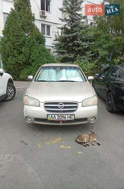 Седан Nissan Maxima 2002 в 
