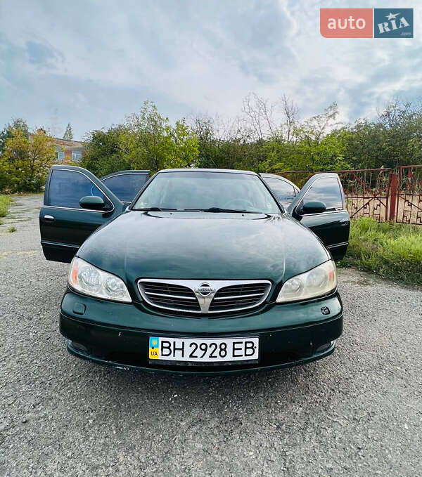 Седан Nissan Maxima 2002 в Ивановке
