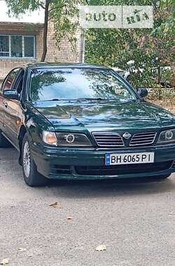 Седан Nissan Maxima 1998 в Миколаєві