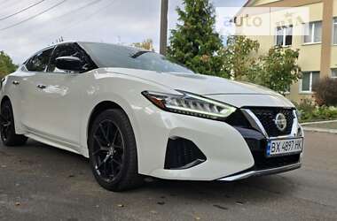 Седан Nissan Maxima 2019 в Киеве