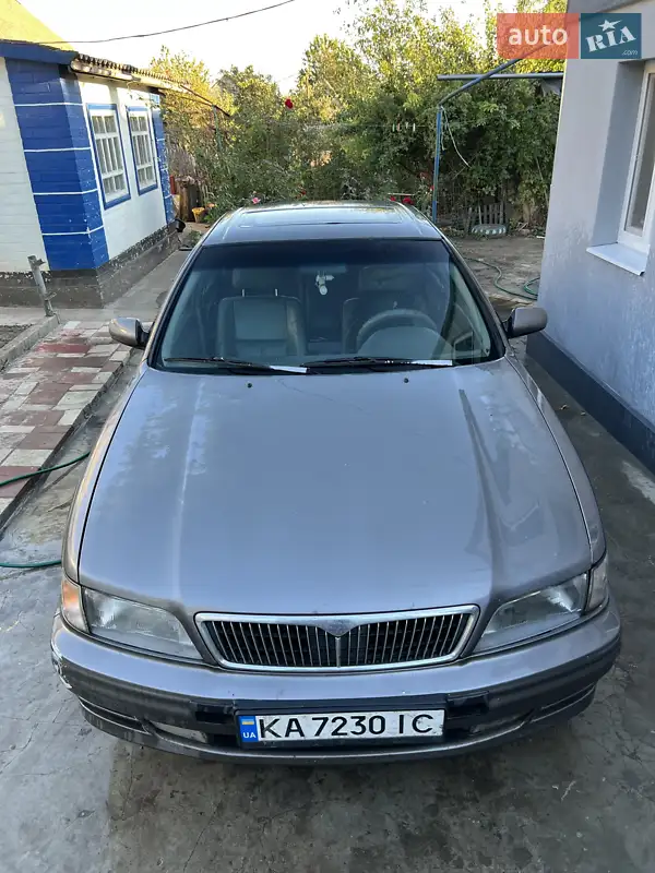 Седан Nissan Maxima 1998 в 
