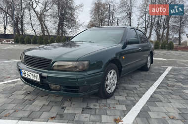 Седан Nissan Maxima 1998 в Виннице