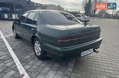 Седан Nissan Maxima 1998 в Виннице