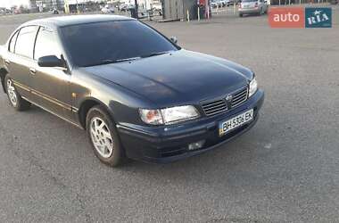 Седан Nissan Maxima 1996 в Южном