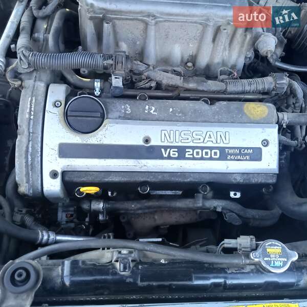 Седан Nissan Maxima 2000 в Немирові