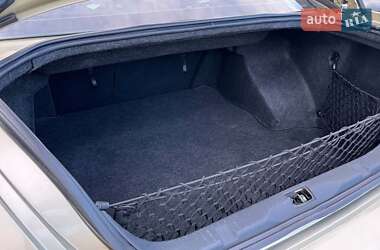 Седан Nissan Maxima 2004 в 