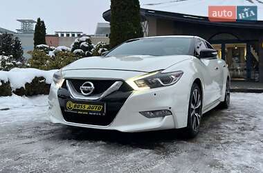 Седан Nissan Maxima 2017 в Львові