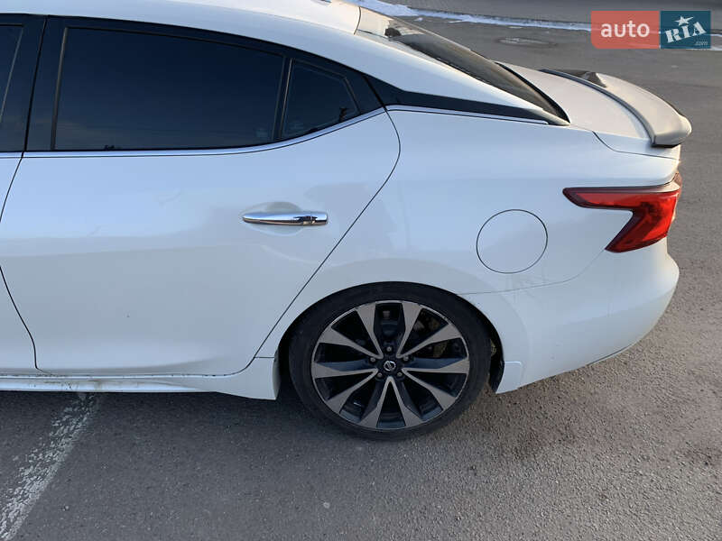 Седан Nissan Maxima 2015 в Полтаве