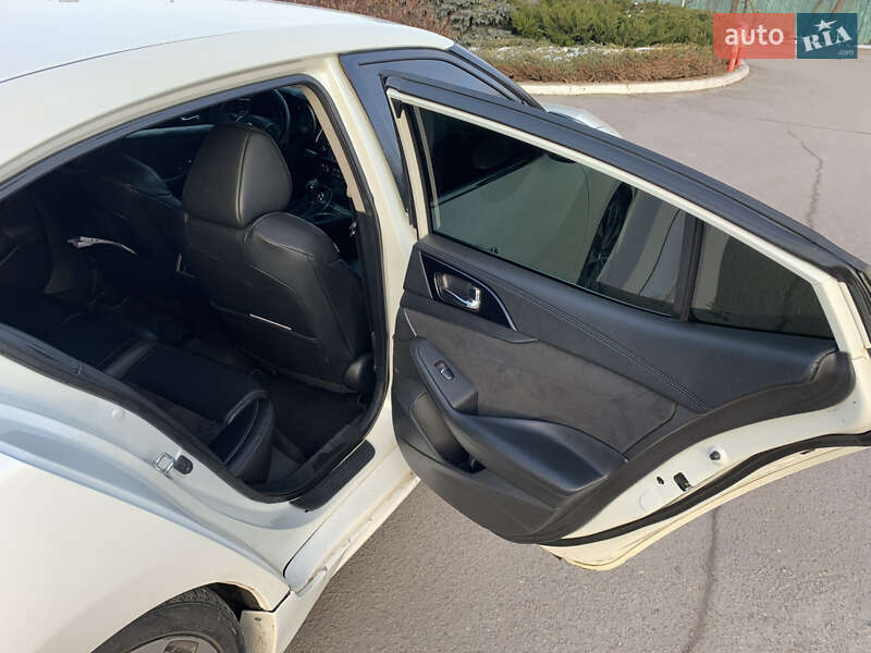 Седан Nissan Maxima 2015 в Полтаве