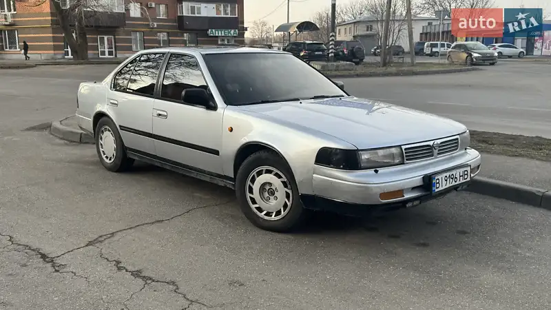 Nissan Maxima 1990