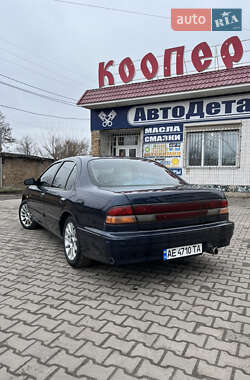 Седан Nissan Maxima 1995 в Синельниковому