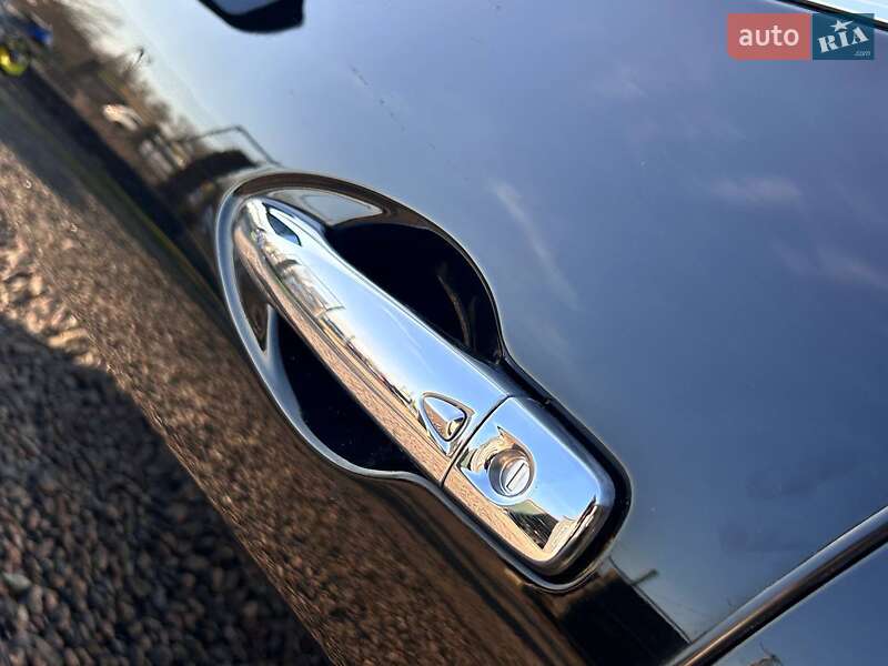 Седан Nissan Maxima 2017 в Одесі